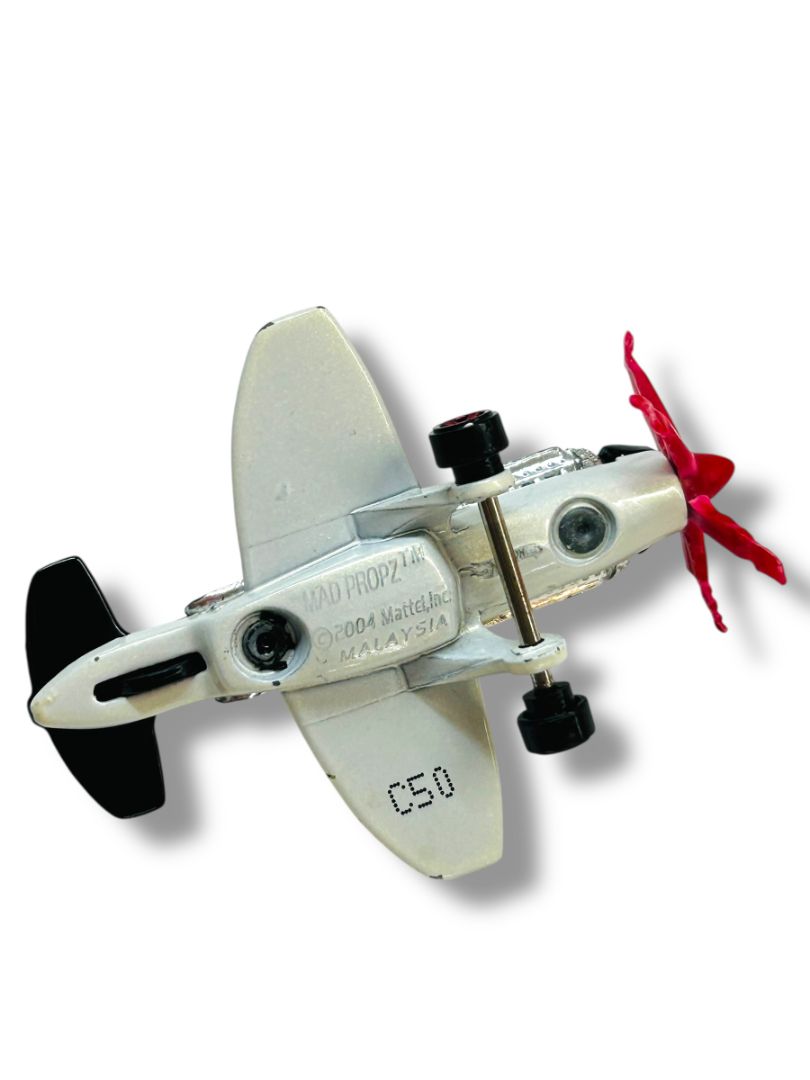 2004 Hot Wheels Thrill Racers "Mad Propz" Airplane Diecast Speed Trapper 3"