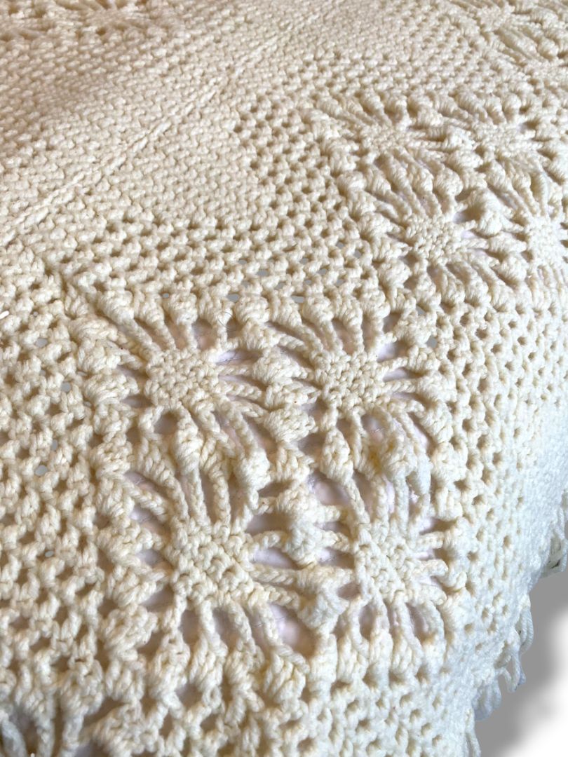 Vintage Crochet Full Queen Bedspread Cream Ecru Diamond Floral 96" x 80"