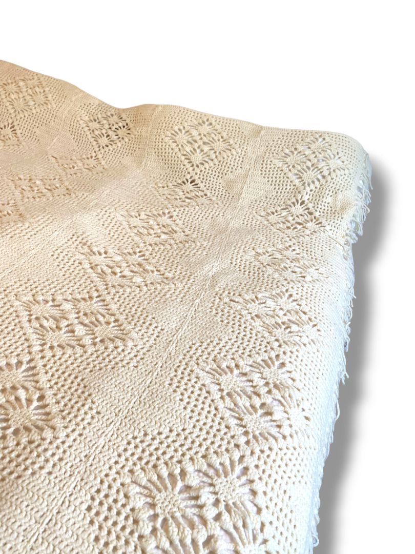 Vintage Crochet Full Queen Bedspread Cream Ecru Diamond Floral 96" x 80"
