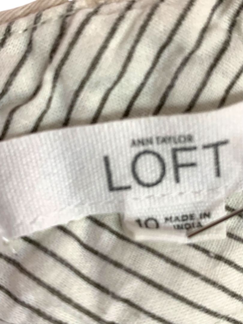 Size 10 Loft Womens Tan The Riviera Short Chino Style 6" Inseam