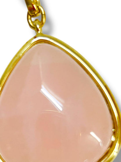 Ann Taylor Loft Goldtone Pink 1.5" Pendant Necklace 31-33" Chain