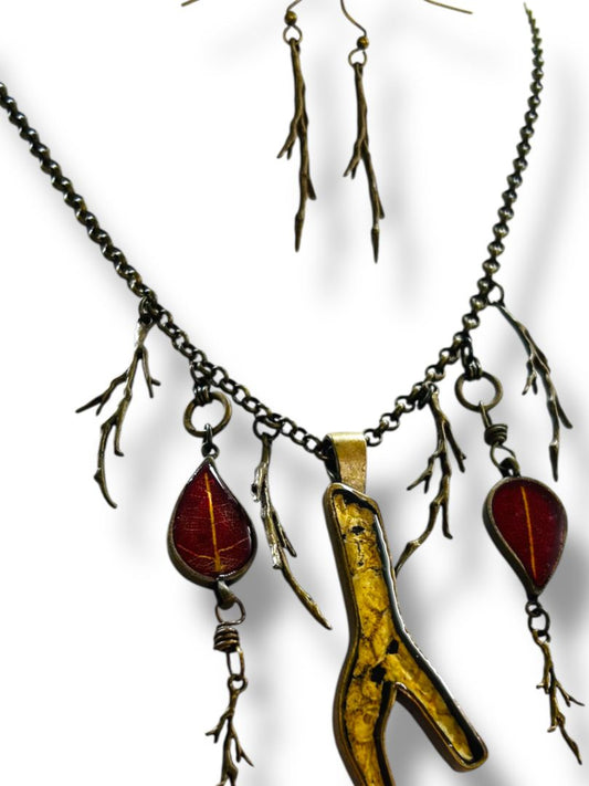 Antiqued Goldtone Necklace Earring Set DiBon USA Nature Theme New