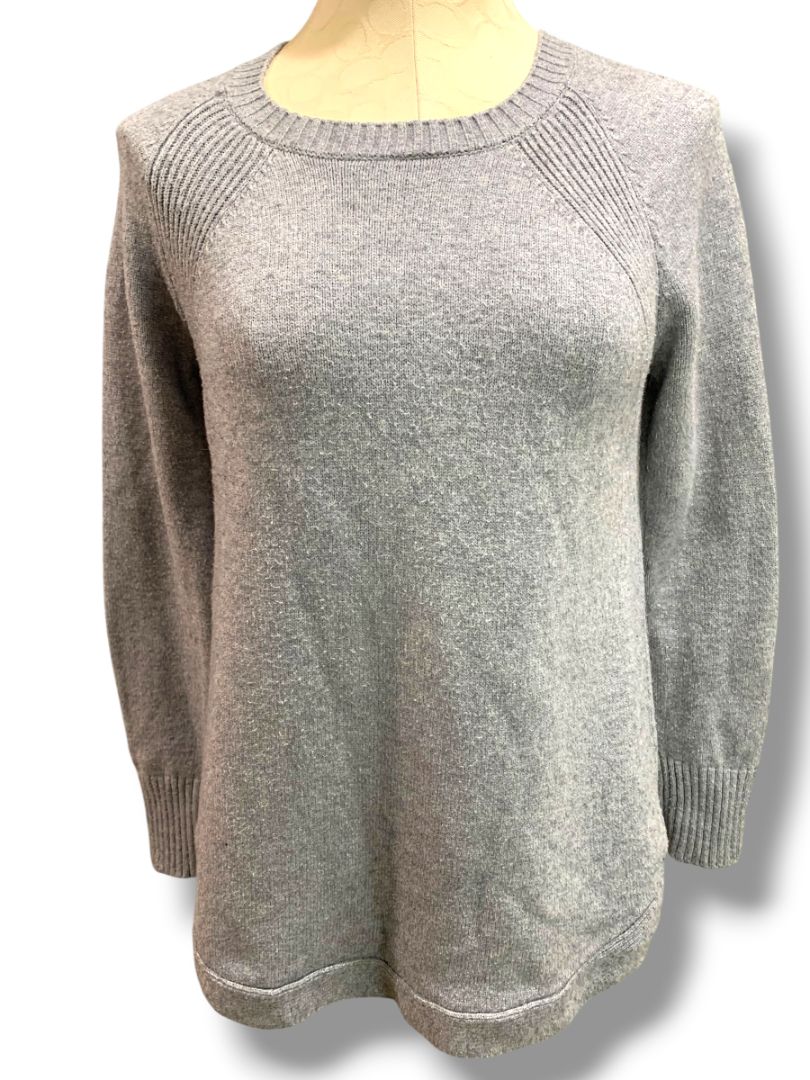 Medium Joan Vass Womens Gray Sweater Soft Crewneck