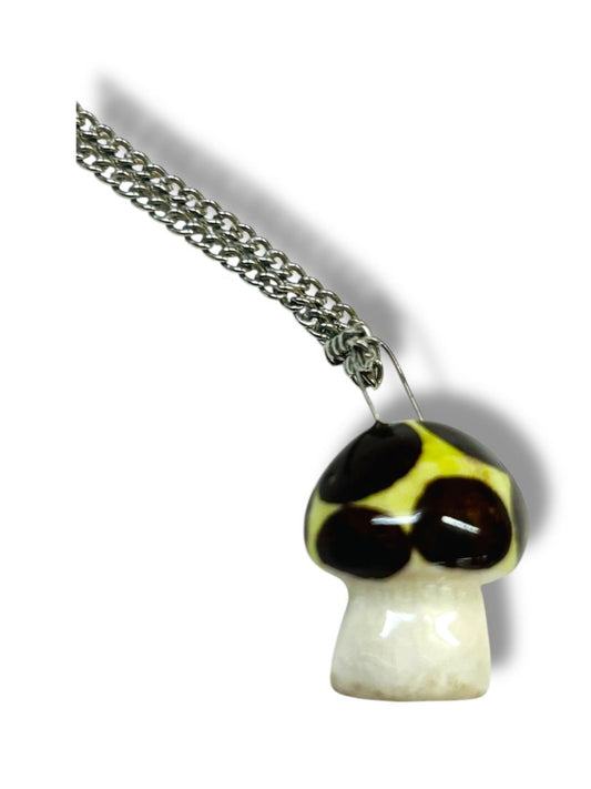 Silvertone 15" Necklace with Ceramic Mushroom Pendant .75"