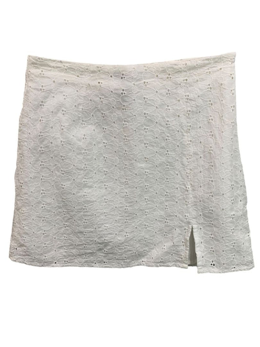 Small Forever 21 White Eyelet Mini Skirt Side Zip 14" Length