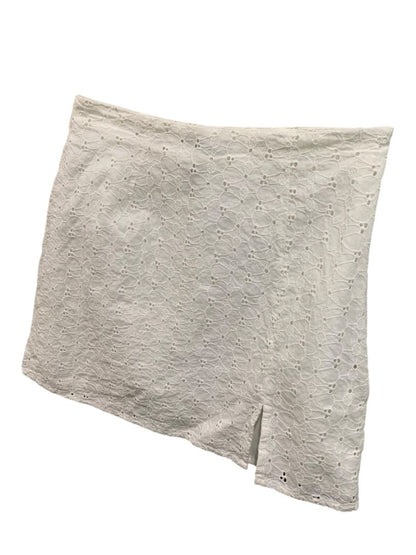 Small Forever 21 White Eyelet Mini Skirt Side Zip 14" Length