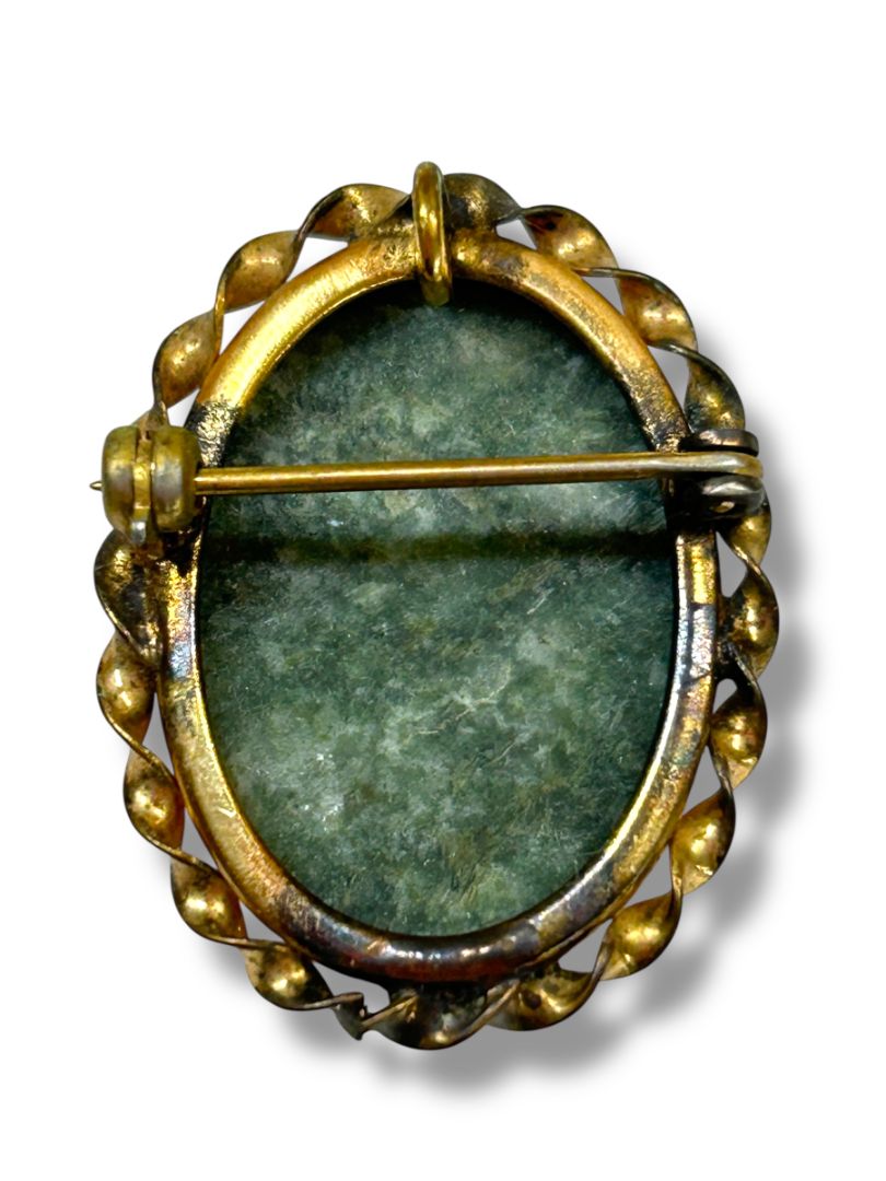 Vintage Green Agate Brooch Pin Pendant Goldtone Setting 1.2"