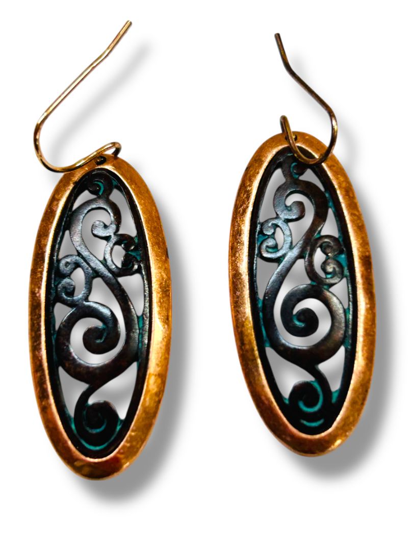 Lot of 2 Pair Earrings Drop Dangle Pierced 1.5-1.75" Fishhook