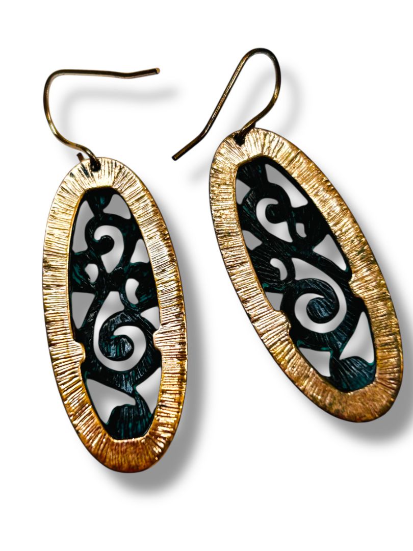 Lot of 2 Pair Earrings Drop Dangle Pierced 1.5-1.75" Fishhook