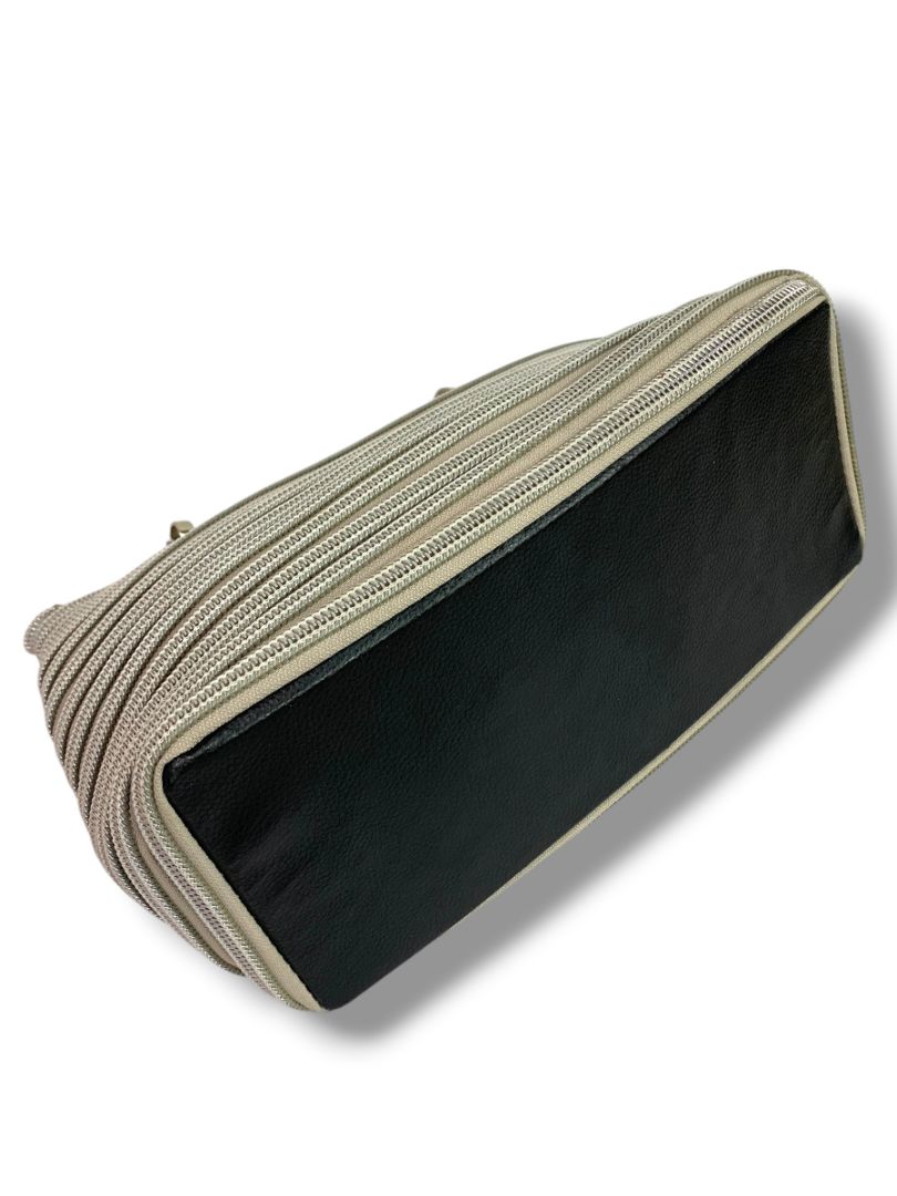 Bam Bags Zipper Purse Beige Silver Tote  Bag Purse Flat Bottom