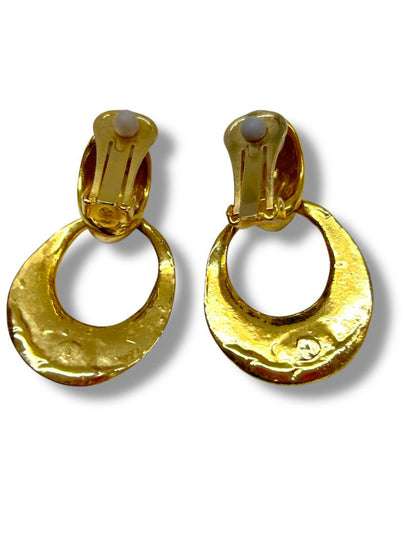 Vintage Clip on Earrings Non-Pierced Goldtone Satin 1.75" Drop