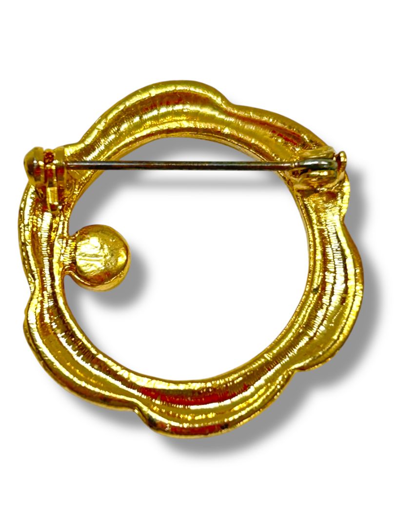 Lot of 2 Vintage Goldtone Brooch Pins Open Circle Design 1.2"-1.5"