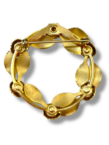 Lot of 2 Vintage Goldtone Brooch Pin Wreath Feather 1.5" and 2.75"