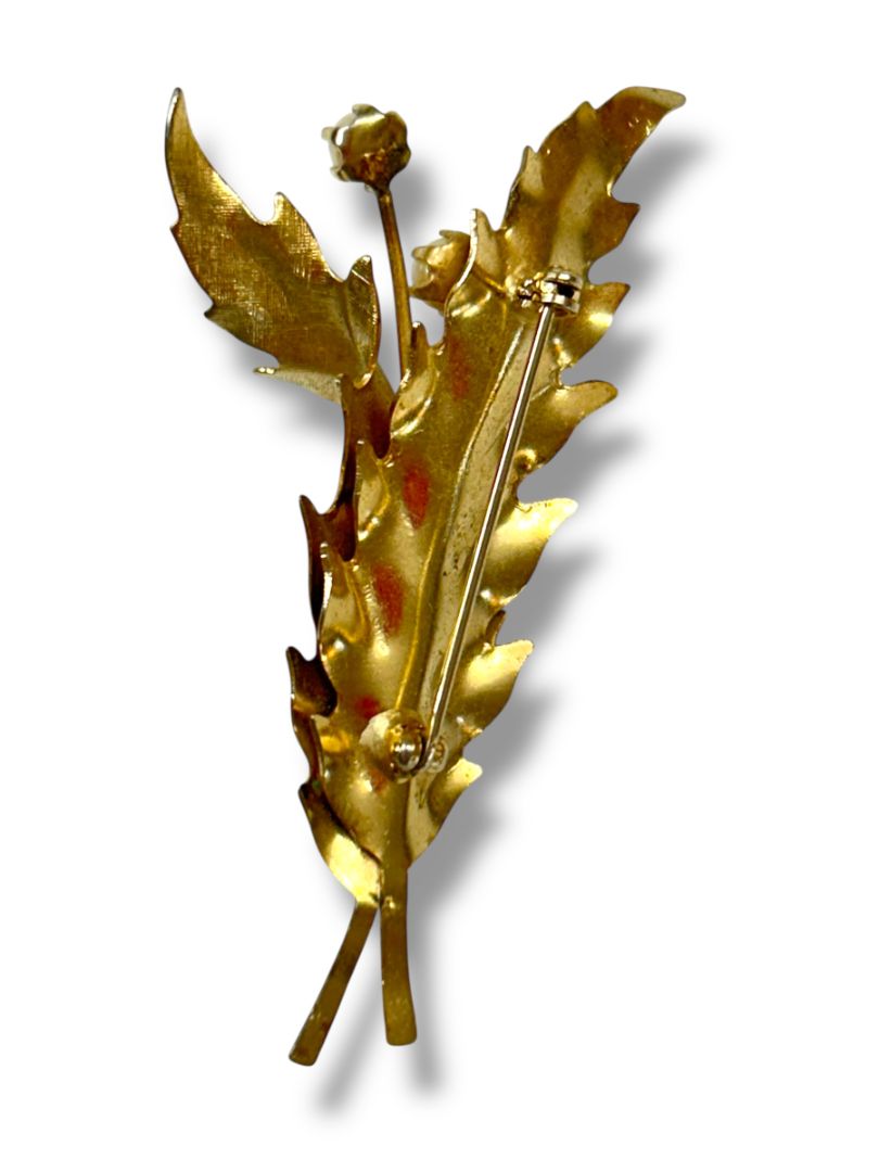 Lot of 2 Vintage Goldtone Brooch Pin Wreath Feather 1.5" and 2.75"