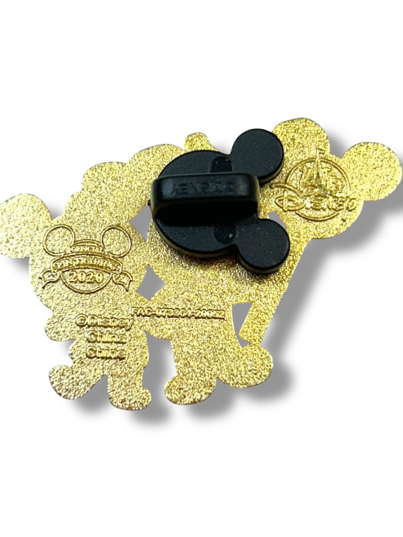 2020 Disney Lapel Pin Mickey and Minnie Gingerbread 1.75" Holiday