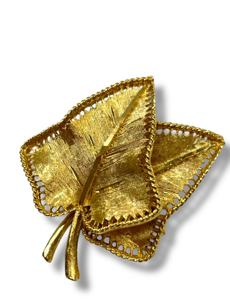 Signed BSK Goldtone Brooch Pin Vintage 2 Leaves Leaf 2"