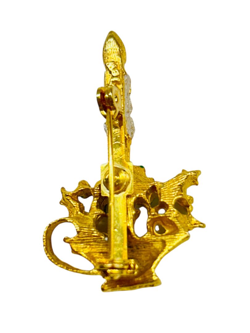 Set of 2 Christmas Brooch Pins 1.5" Wreath Candle Goldtone