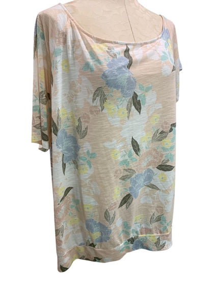 Size 3X Torrid Womens Plus Size Lightweight Tshirt Floral Scoop Neck