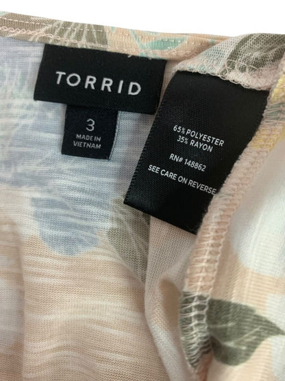 Size 3X Torrid Womens Plus Size Lightweight Tshirt Floral Scoop Neck