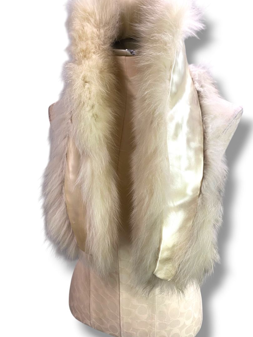Vintage White Fox Fur Collar Scarf Stole 38" Bridal Satin Back