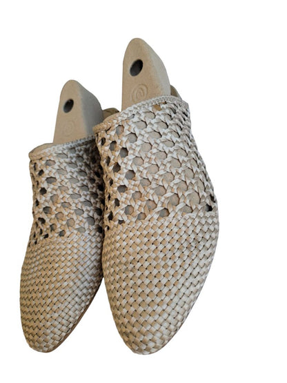 10M Latigo Anthropologie Champagne Woven Mules Slides Flats Shoes