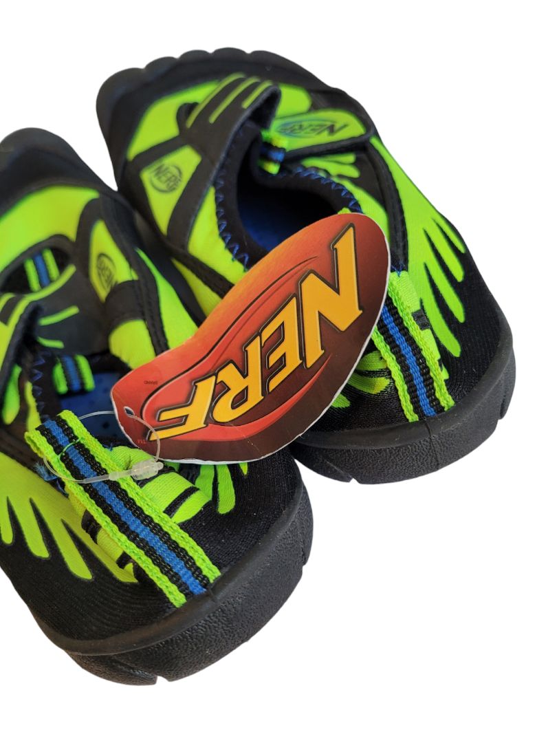 Large Youth (2/3) Nerf Toed Shoes Black Neon Green Water Beach Shoes New