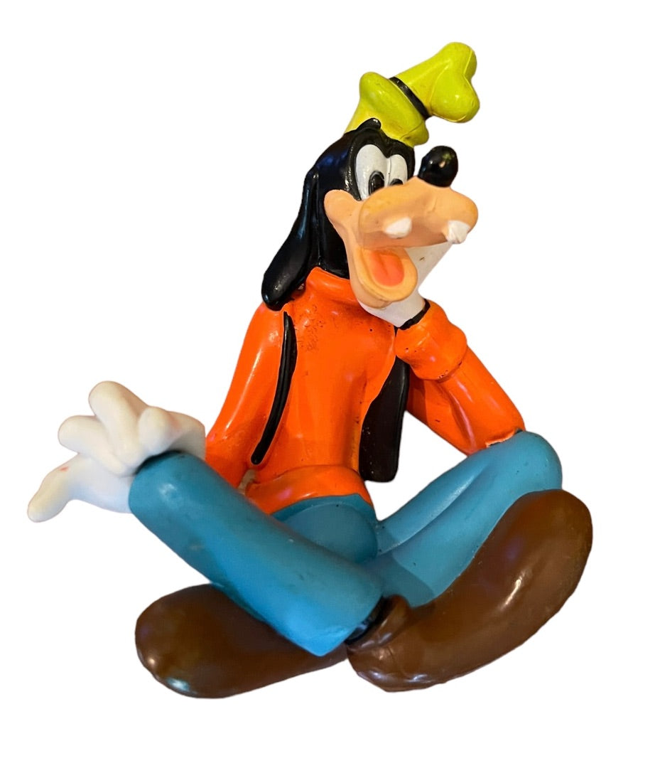 Disney Goofy 3.5" Sitting Vinyl Figurine Figure Cross Legged