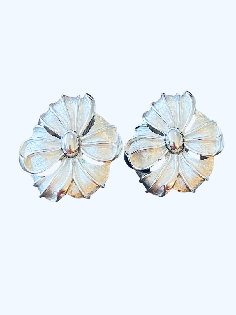 Vintage Crown Trifari Brushed Silver Tone Flower Clip Earrings