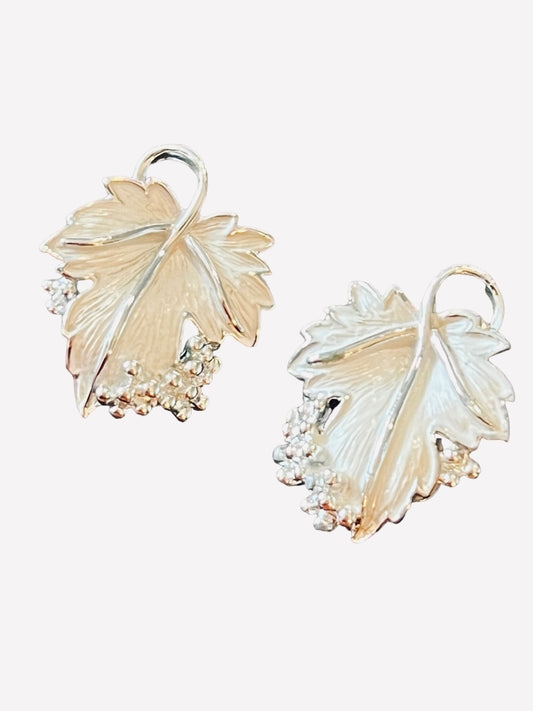 Vintage Sarah Coventry White Silver Tone Leaf Earrings Maple Grape Leaf