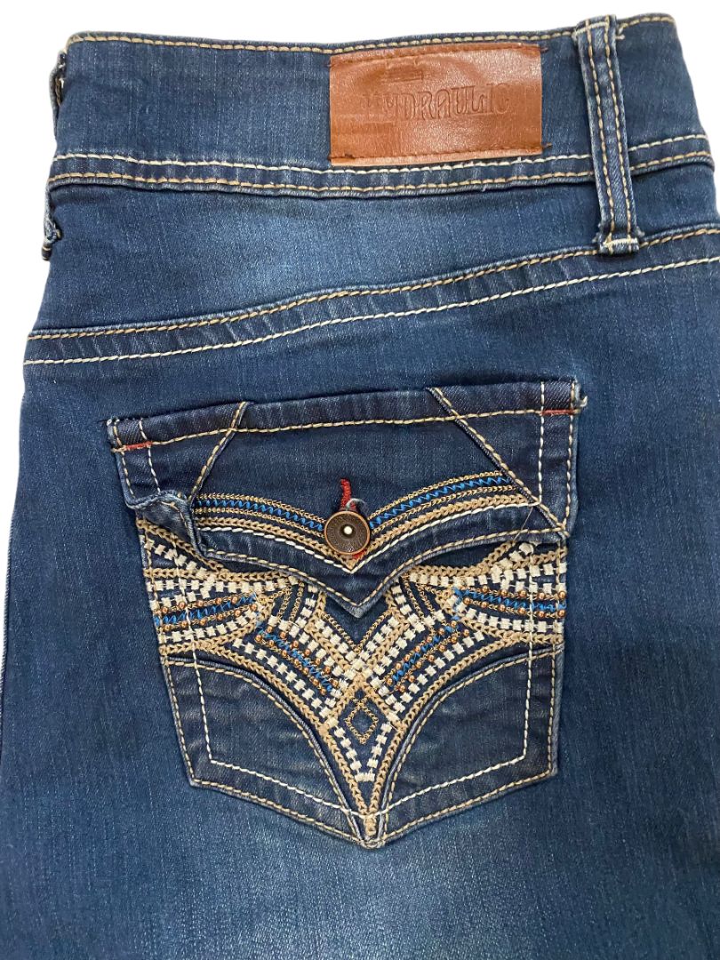 16 Hydraulic Nolita Crop Raw Hem Jeans Embroidered