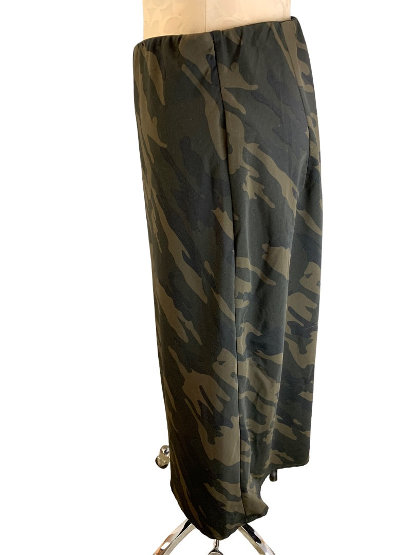 Medium Sanctuary Women's Green Camo Pull On Midi Skirt A-Line