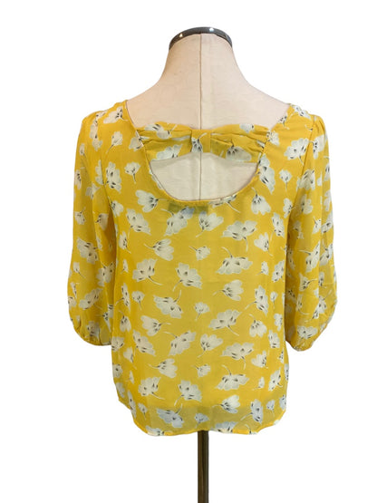 Small a.n.a. Women's Sheer Yellow Floral Print Pullover Blouse 3/4 Sleeve