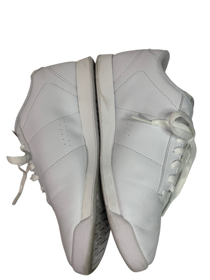 Size 8 Reebok Women's Classic White Leather Sneaker Lace Up Shoe