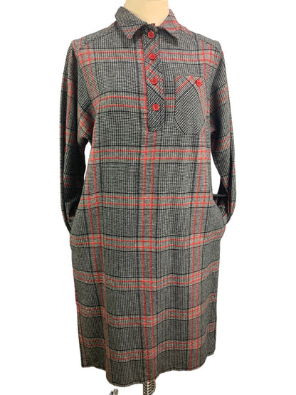 7/8 Millicent California Vintage 1970s Plaid Wool Blend Dress Collared Black Red