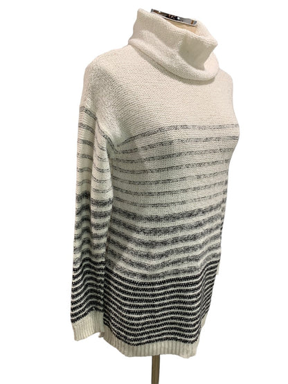 Medium Old Navy Women's Striped Turtleneck Tunic Sweater White Gray