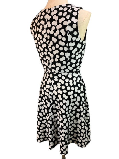 10 AB Studio Black White Dot Sleeveless A-Line Dress Lined Bodice