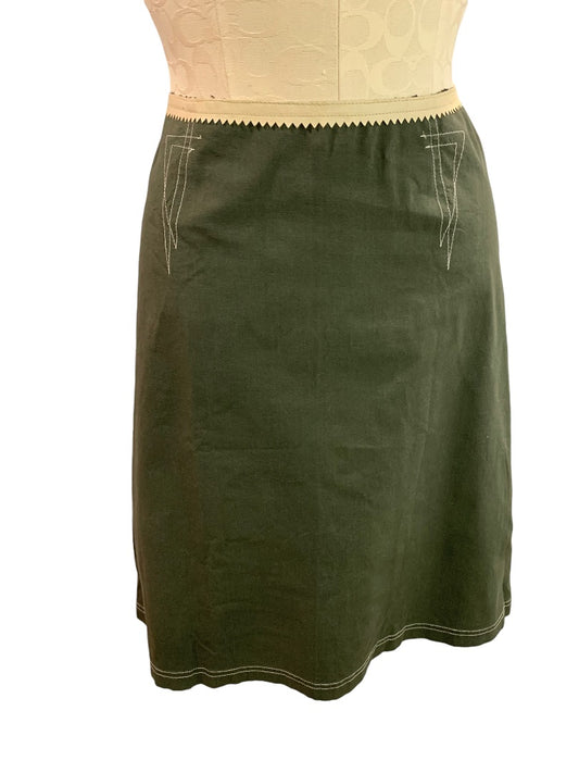 Size 6 easel dean & dimonda Army Green Knee Length Skirt Made in USA