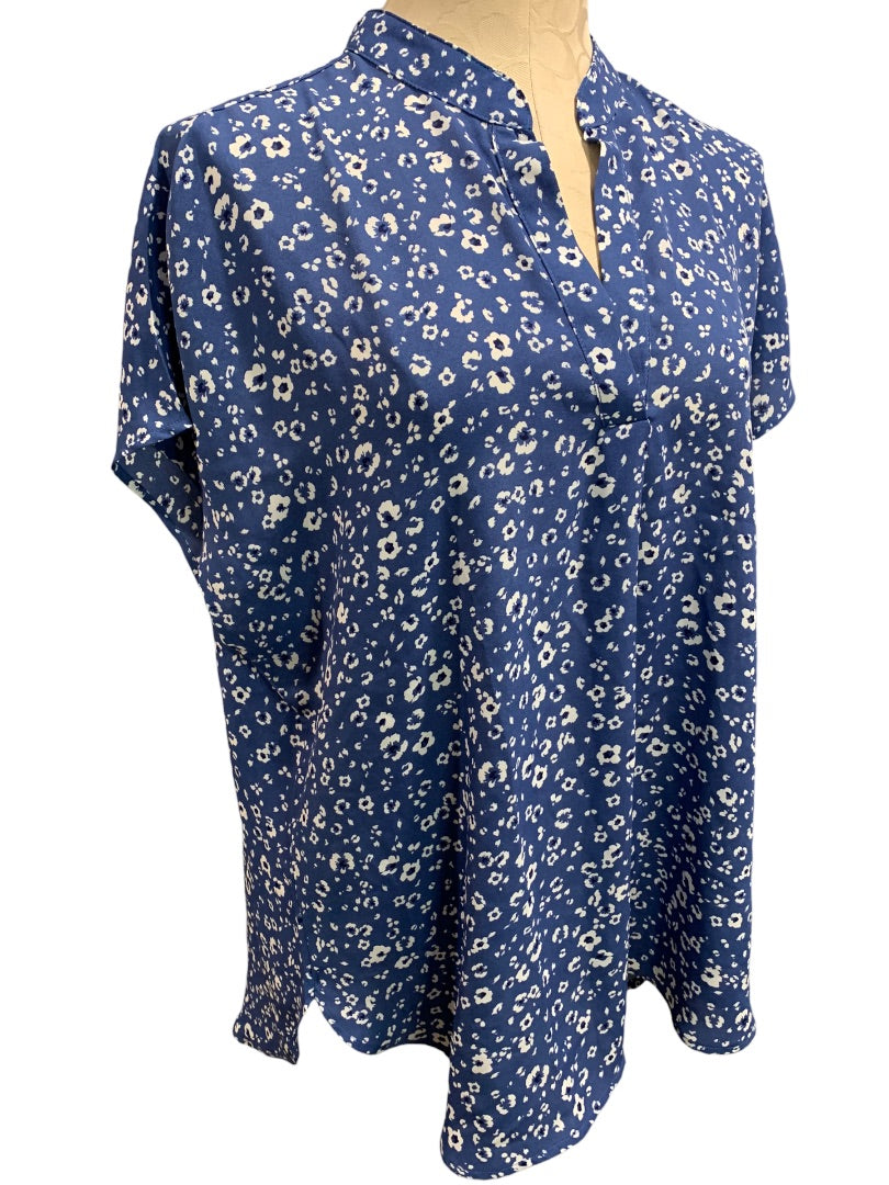 Large W5 Women's Short Dolman Sleeve Pullover Blue Floral Blouse