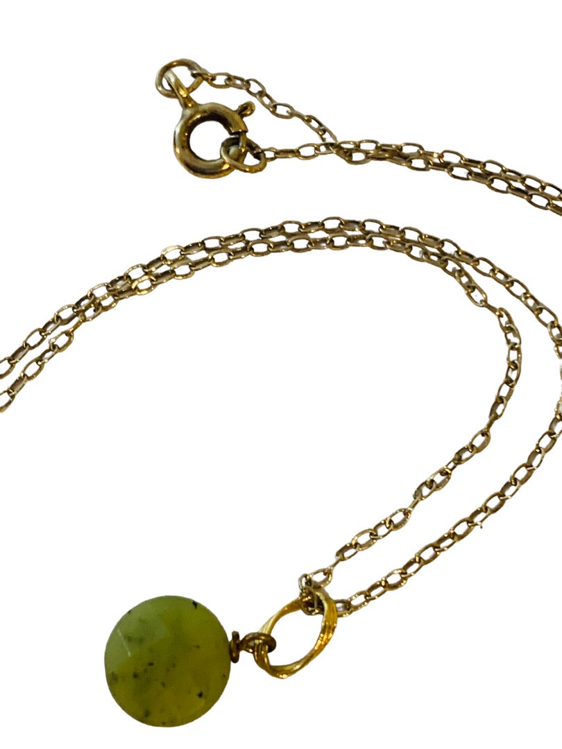 Delicate Goldtone 18" Necklace Green Faceted Removable Stone Pendant