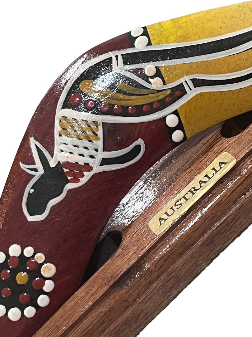 New Dreamtime Native Arts & Crafts Wood Boomerang Hand Painted Australia w Stand 7"