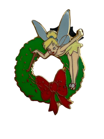 Disney Catalog Tinkerbell Holiday Wreath Pin Limited Edition 1500 7/8" x 1 5/8"