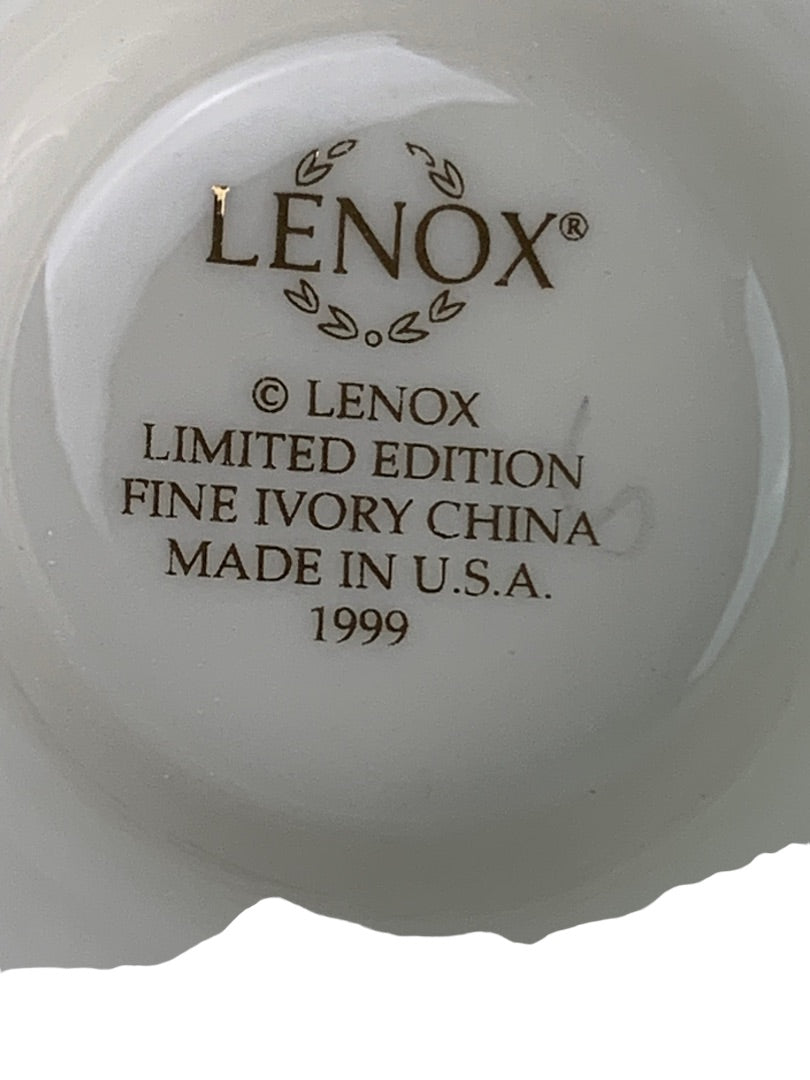 1999 Lenox Season's Greetings 8.5 Inch Pierced Fine Ivory China Vase Made in USA