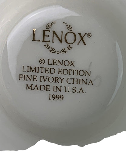 1999 Lenox Season's Greetings 8.5 Inch Pierced Fine Ivory China Vase Made in USA