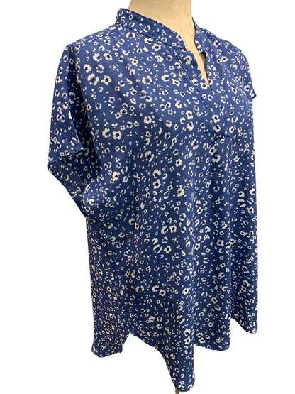 Large W5 Women's Short Dolman Sleeve Pullover Blue Floral Blouse