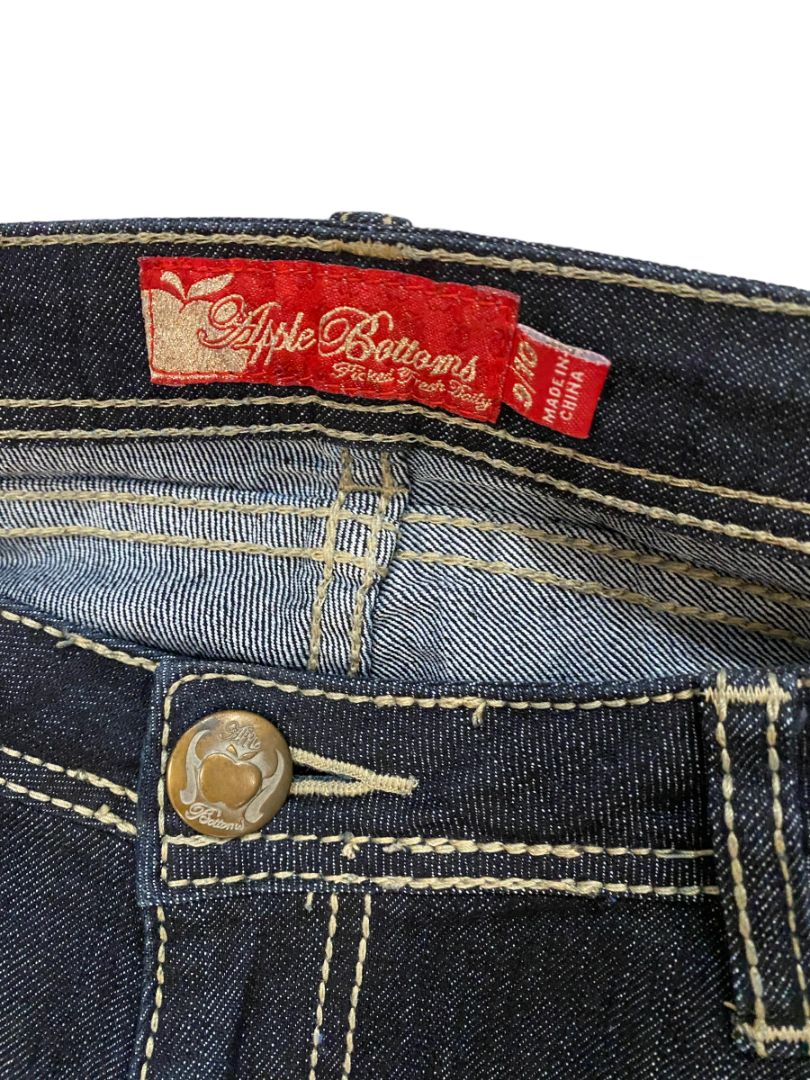 9/10 Apple Bottom Jeans Dark Wash Distressed Straight Leg