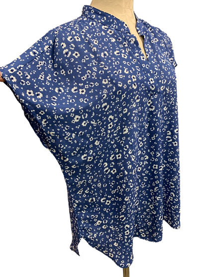 Large W5 Women's Short Dolman Sleeve Pullover Blue Floral Blouse