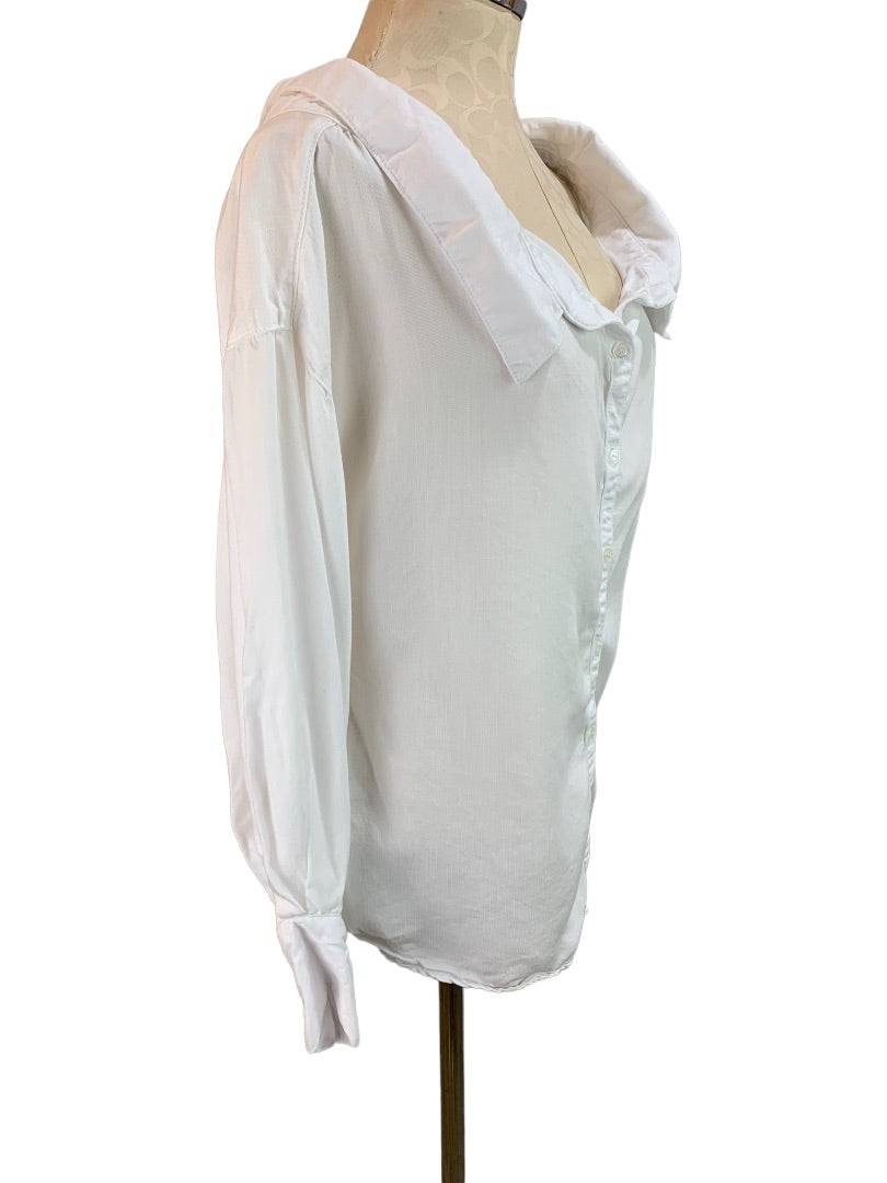 Medium Sneak Peek Women's White Oversize Open Collar Casual Button Down Shirt