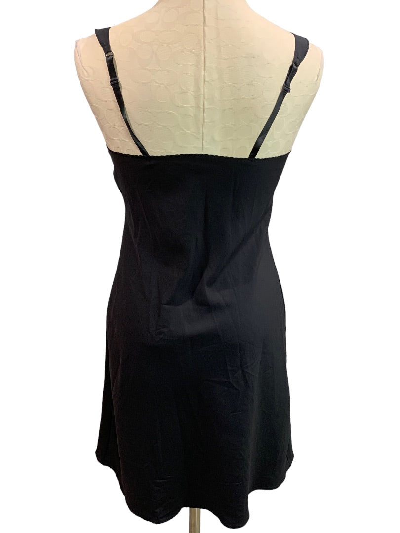 Size 38 (Large) Vanity Fair Women's Black Slip Vintage 1970s Slip Knee Length