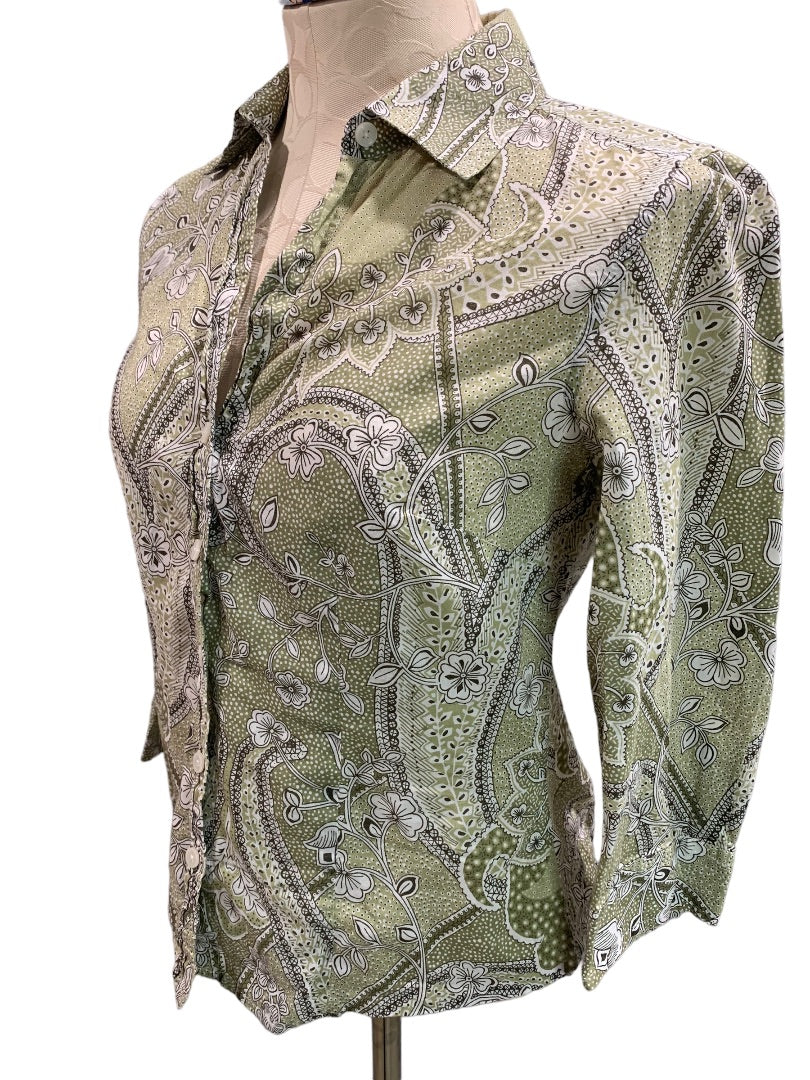 Size 6 Ann Taylor Women's Fitted Green Paisley Button Up Shirt 3/4 Sleeve