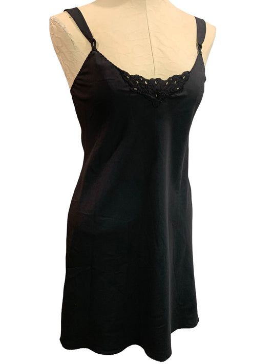 Size 38 (Large) Vanity Fair Women's Black Slip Vintage 1970s Slip Knee Length